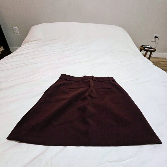 Babaton Chisel Skirt - Picture 3 of 3